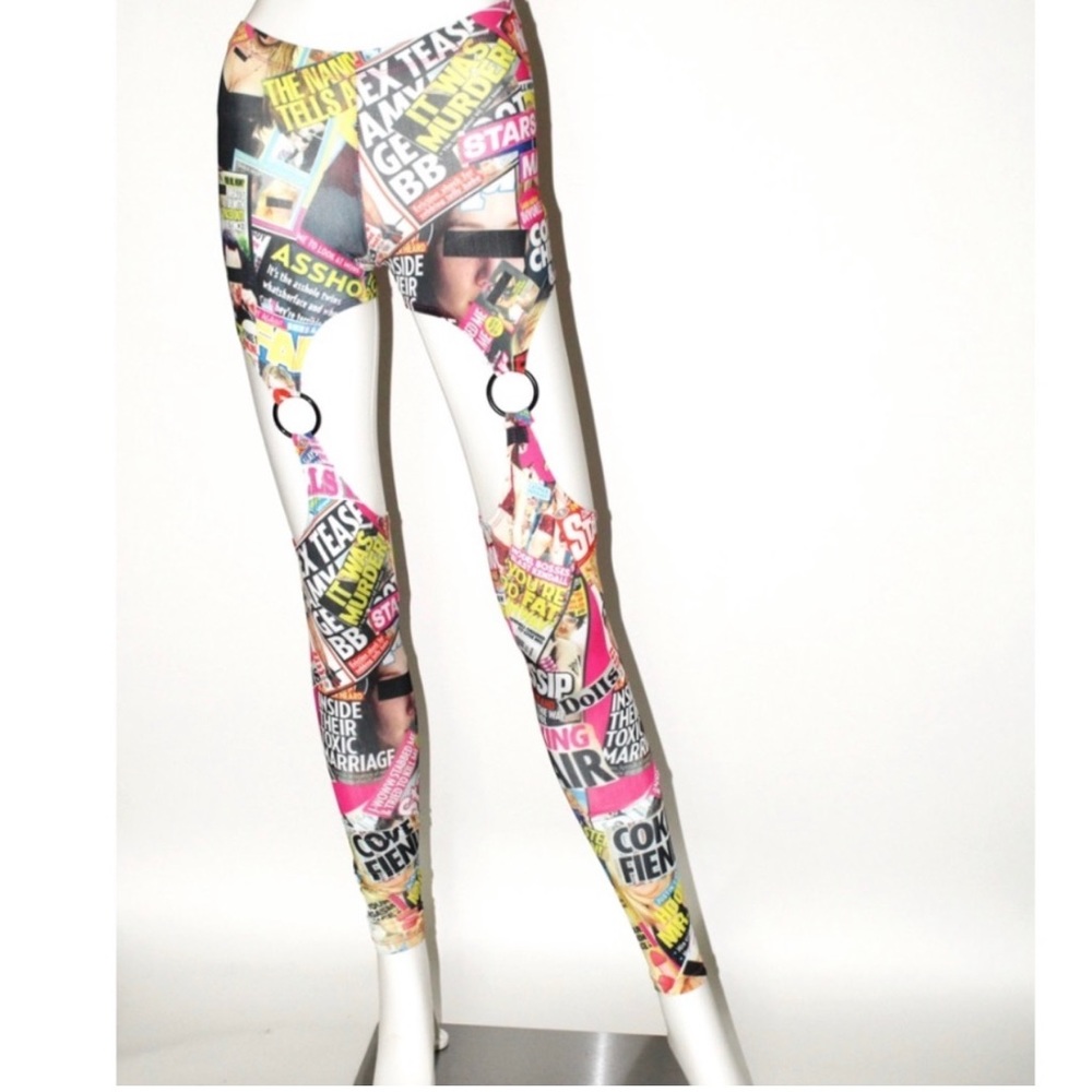 Tabloid Ring Leggings